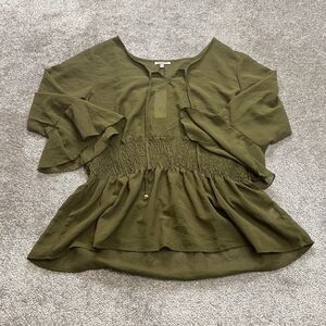 Mileage Blouse Top womens 1X Plus Green Long Sleeve Flre V Neck Stretch New NWT